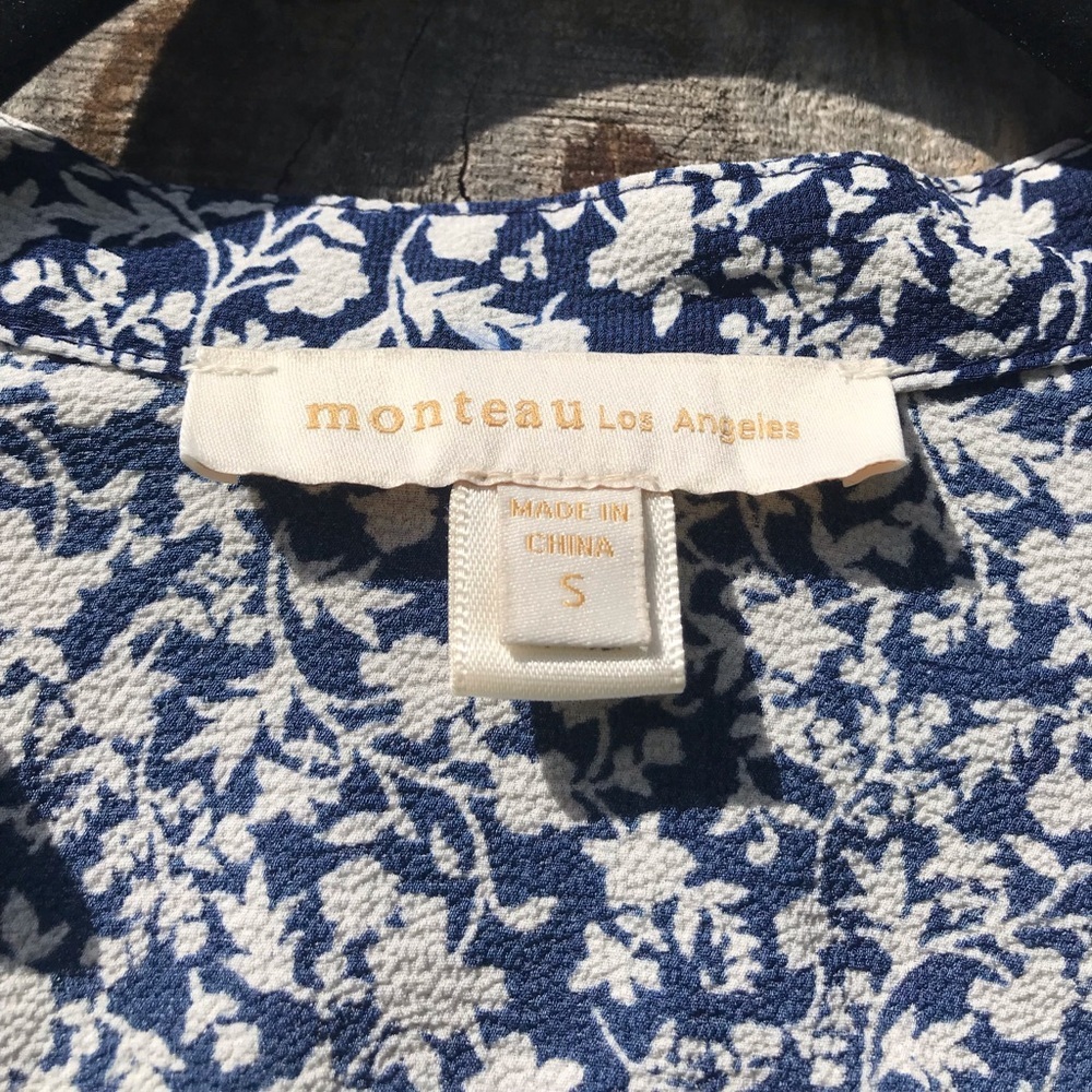 Monteau Los Angeles Floral Navy Blue Women's Top - Picture 5 of 9